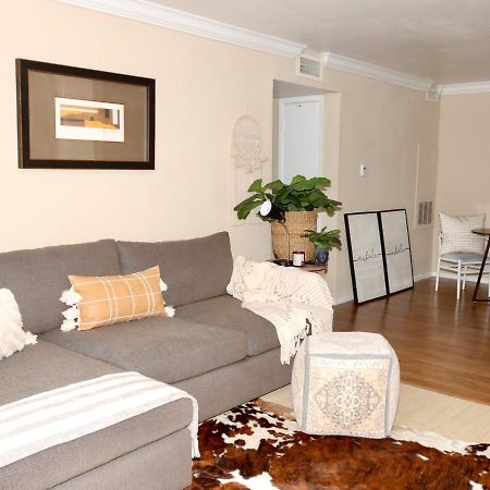 Chic Boho Cottage -Self Check In, Fully Furnished, & Free Parking هيوستن المظهر الخارجي الصورة